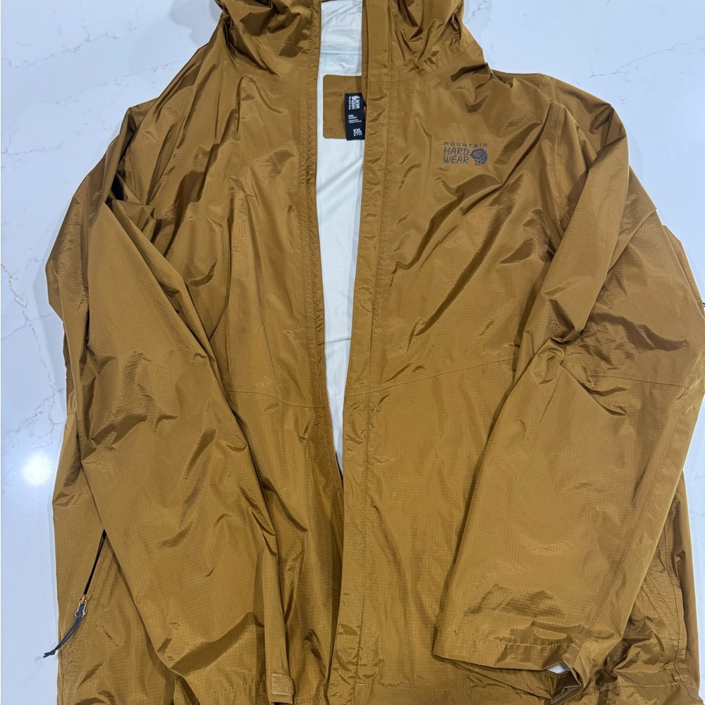 Mountain Hardwear Men's Tan Raincoat